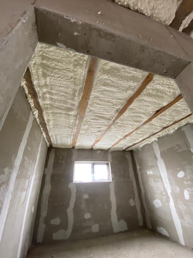 Lucrare WE SPRAY 22 – spumă poliuretanică și poliuree