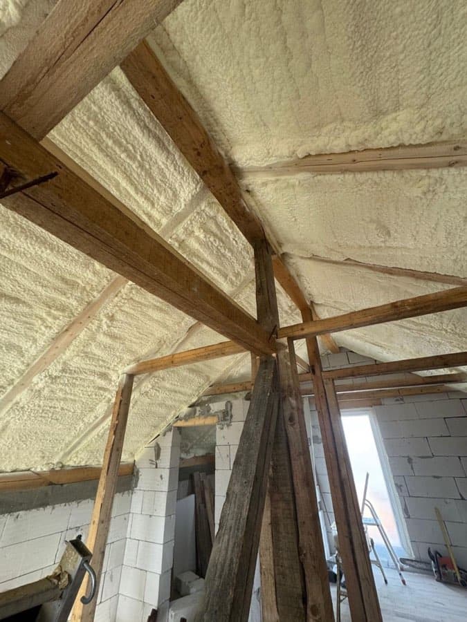 Lucrare WE SPRAY 48 – spumă poliuretanică și poliuree